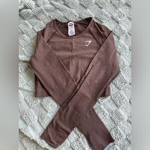 GYMSHARK LONG SLEEVE TOP